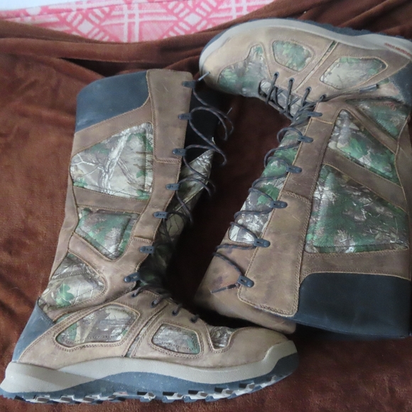 Danner 48063 - Steadfast Snake Boot 17" Realtree Xtra® Green sz 15 - Picture 4 of 10